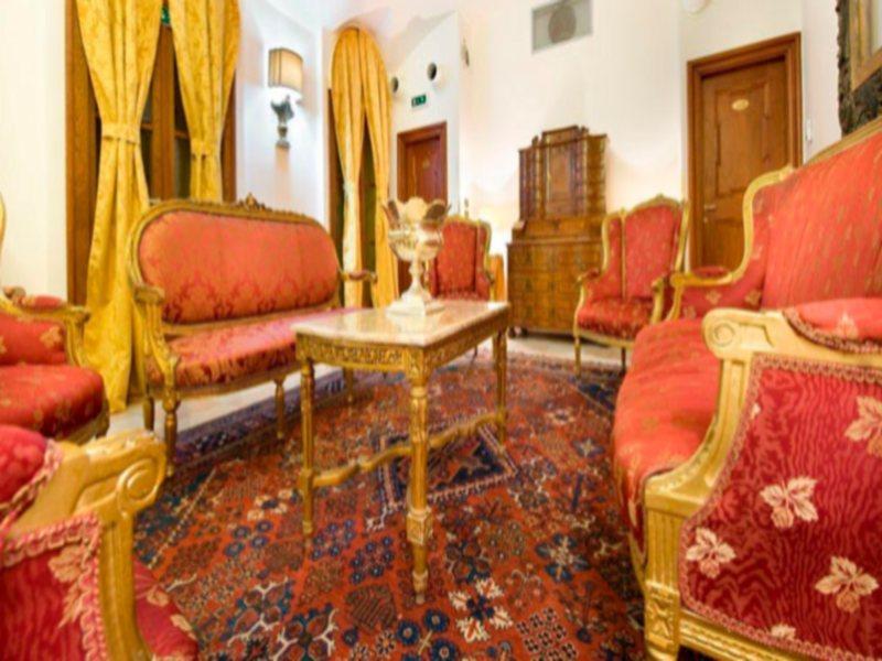 Otel Charles Bridge Palace 4*