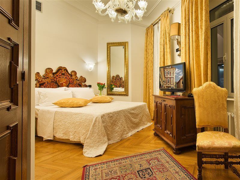 Otel Charles Bridge Palace
