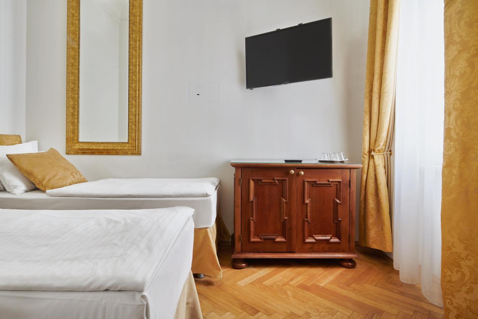 Charles Bridge Palace 4* Prag